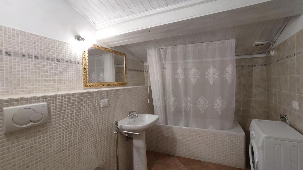 Apartment Ac Caiani Holidays, Vacations